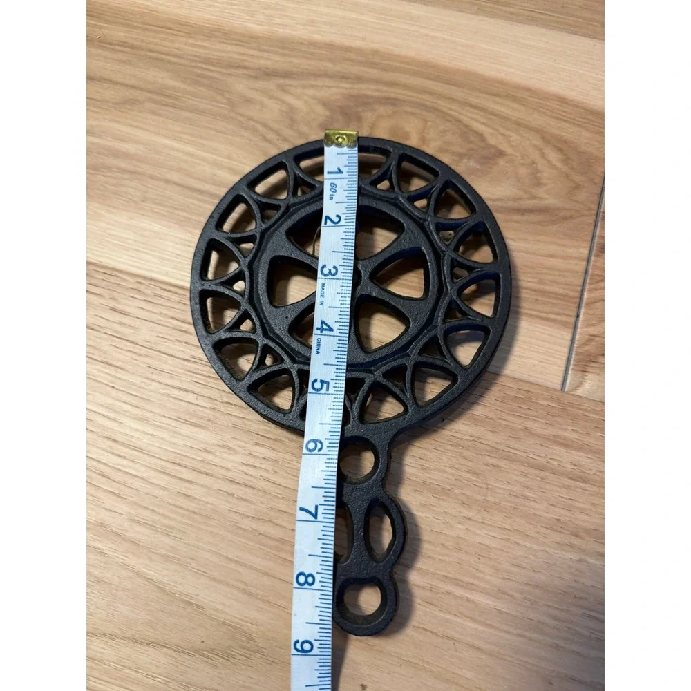 EMIG Trivet Cast Iron 8.5in Black Mold 159 Footed Lattice Vintage Cottagecore